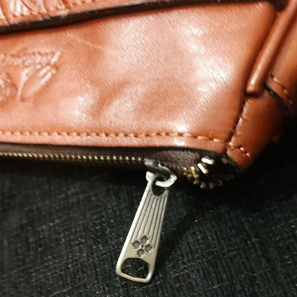 Patricia Nash Bacoli Rose Tooled Small Brown Leather Crossbody Bag - Picture 7 of 8